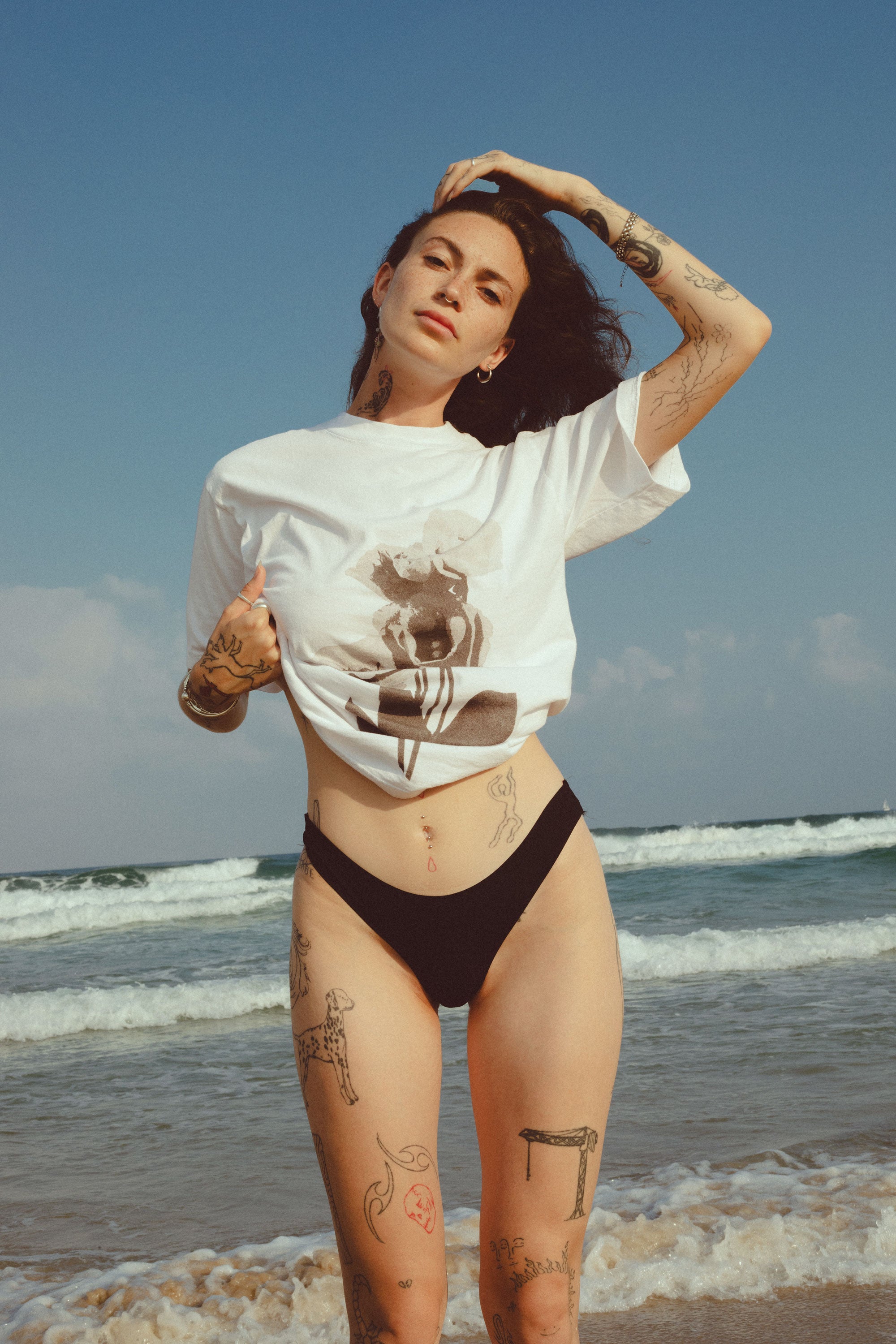 DABUSH T-SHIRTS. 100% Cotton, oversized tee with Back and front print. Made in Tel aviv. Shop and view the latest Drops from the official DABUSH website. Worldwide Shipping. DABUSH is a publishing house, design studio and a brand based in Tel Aviv, Israel.