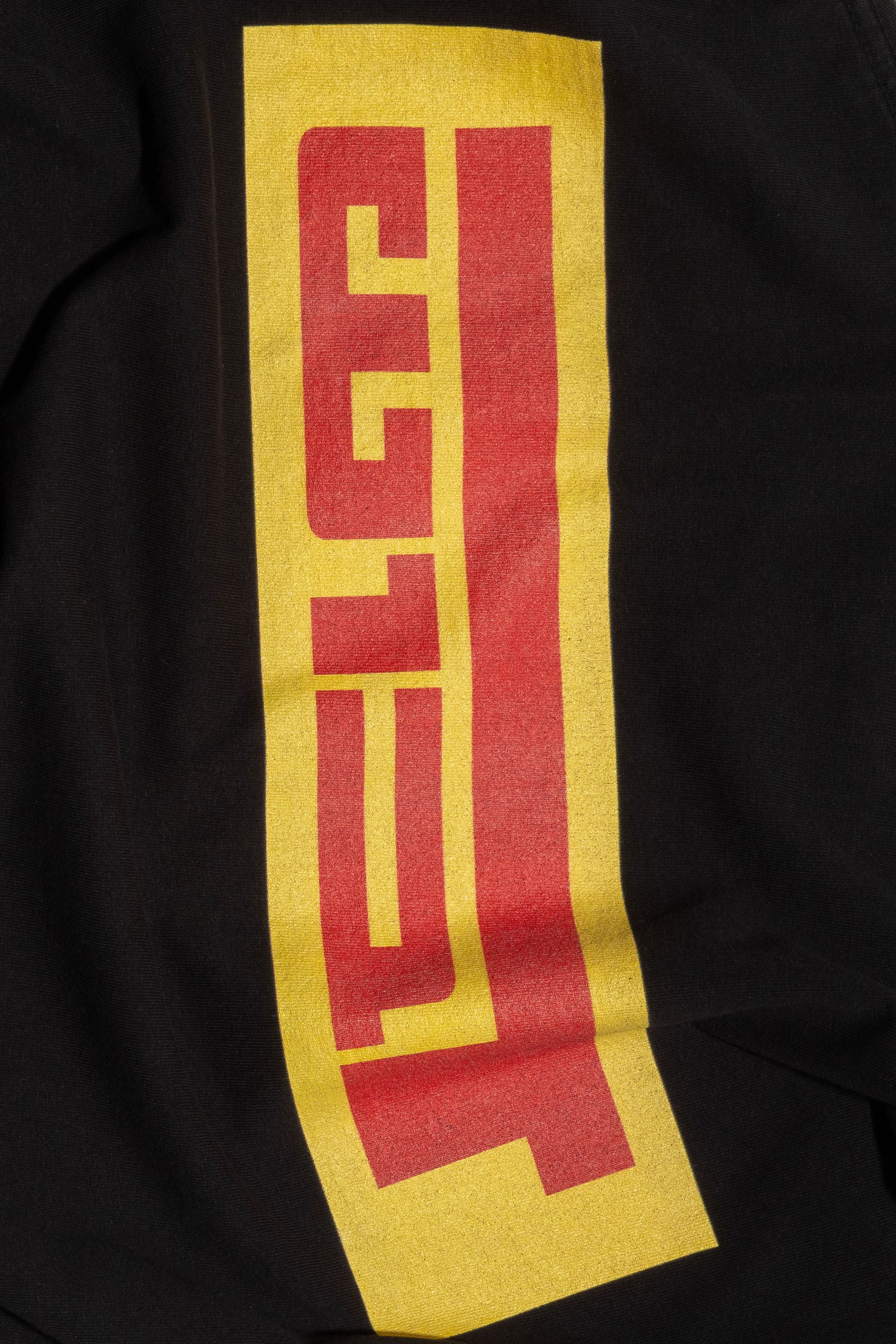 DABUSH MOTORACING T-SHIRT. 100% Cotton, oversized tee with Back and front print. Made in Tel aviv. Shop and view the latest Drops from the official DABUSH website. Worldwide Shipping. DABUSH is a publishing house, design studio and a brand based in Tel Aviv, Israel.
דבוש, אופנה ישראלית, אופנת רחוב, מותג ישראלי, אופנה מקומית, סטריט סטייל, חולצות, חולצות אוברסייז, מותג תל אביבי, תל אביב 2025, אופנה ישראלית מודרנית, יוניסקס TLV.
בייסיק איכותי , טי שירטים יוניסקס, בגדי יוניסקס, בגדי קיץ.