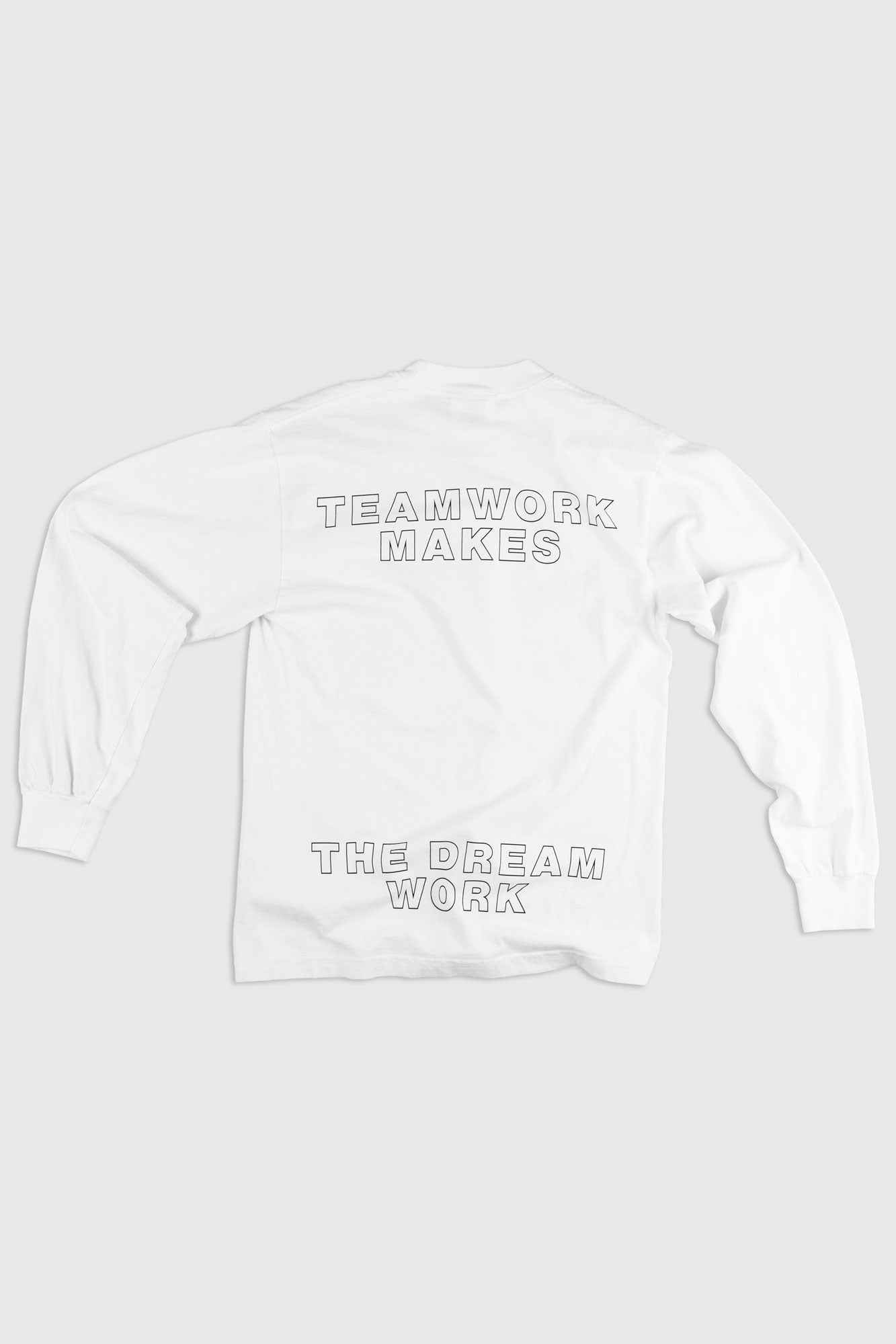 DABUSH SYNERGY LONG SLEEVE T-SHIRT. TEAMWORK MAKES THE DREAM WORK. 100% Cotton, oversized long sleeves tee with huge front and back print. Made in Tel aviv. Shop and view the latest Drops from the official DABUSH website. Worldwide Shipping.