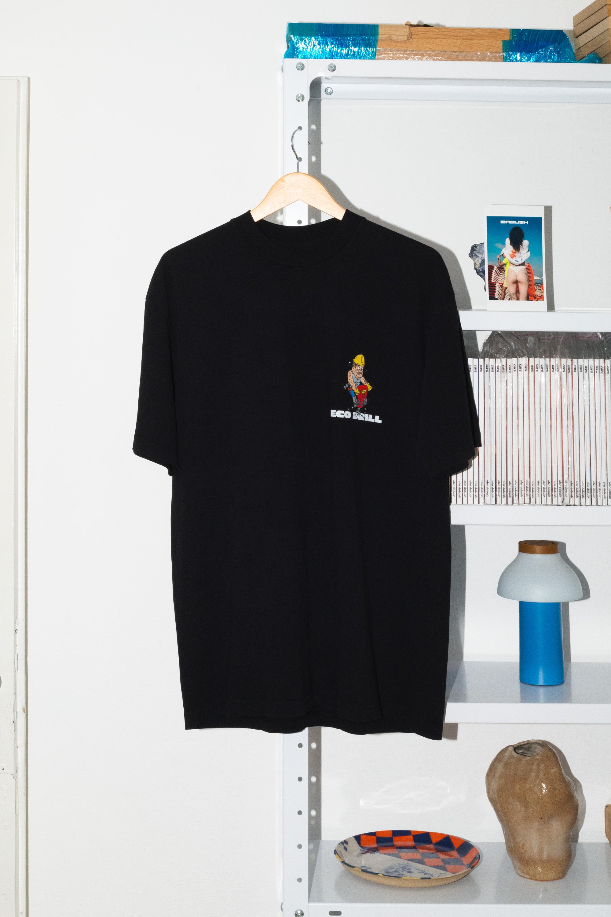 DABUSH T-SHIRT. 100% Cotton, oversized tee with Back and front print. Made in Tel aviv. Shop and view the latest Drops from the official DABUSH website. Worldwide Shipping. DABUSH is a publishing house, design studio and a brand based in Tel Aviv, Israel.