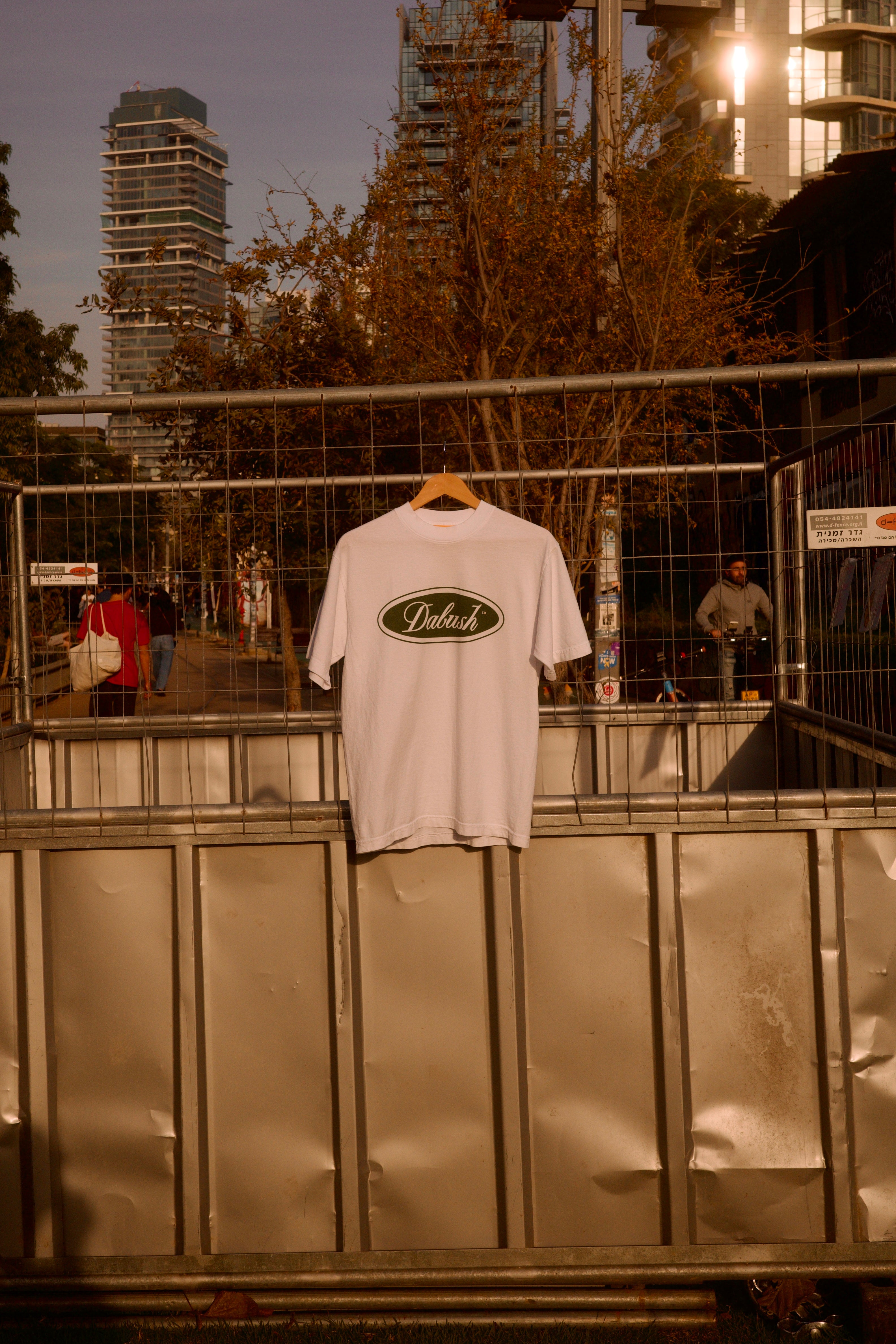 OVAL LOGO T-SHIRT WHITE